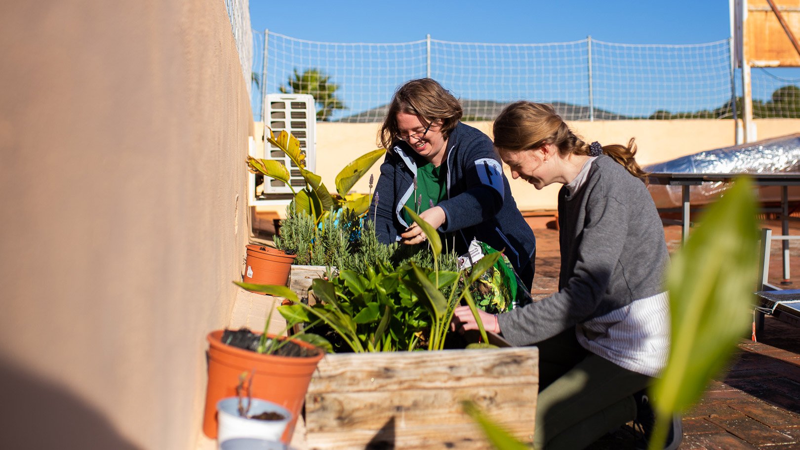 village-hub-learner-in-the-roof-terrace-garden-1